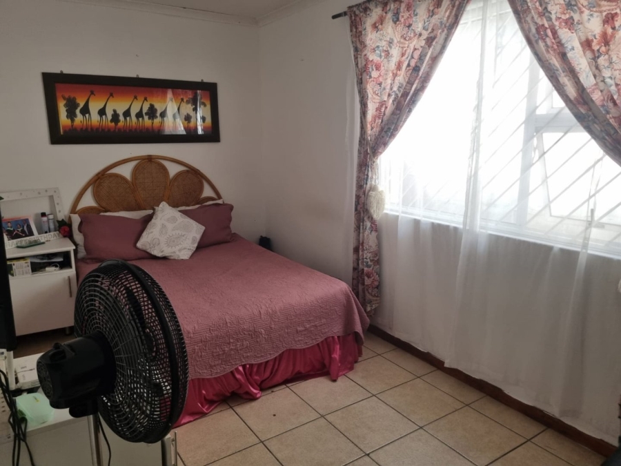 To Let 3 Bedroom Property for Rent in Belhar Western Cape